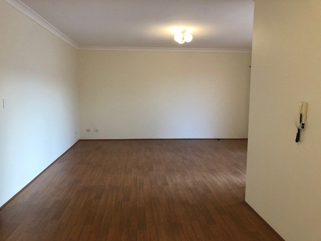 15 41-43 Hampden Street BEVERLY HILLS 4