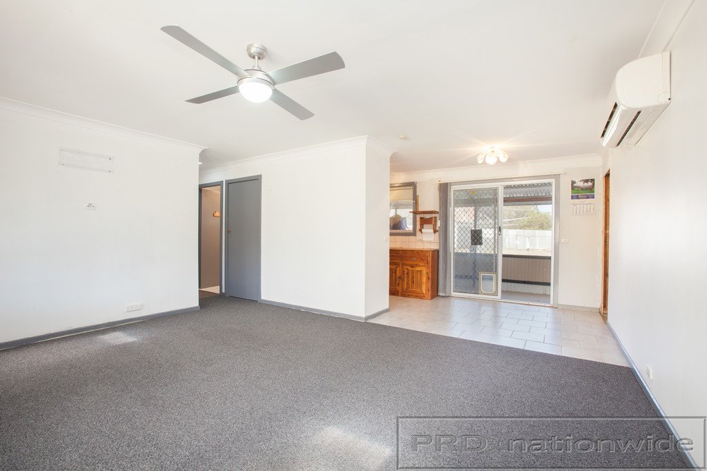 15 Aberdare St  KITCHENER 3