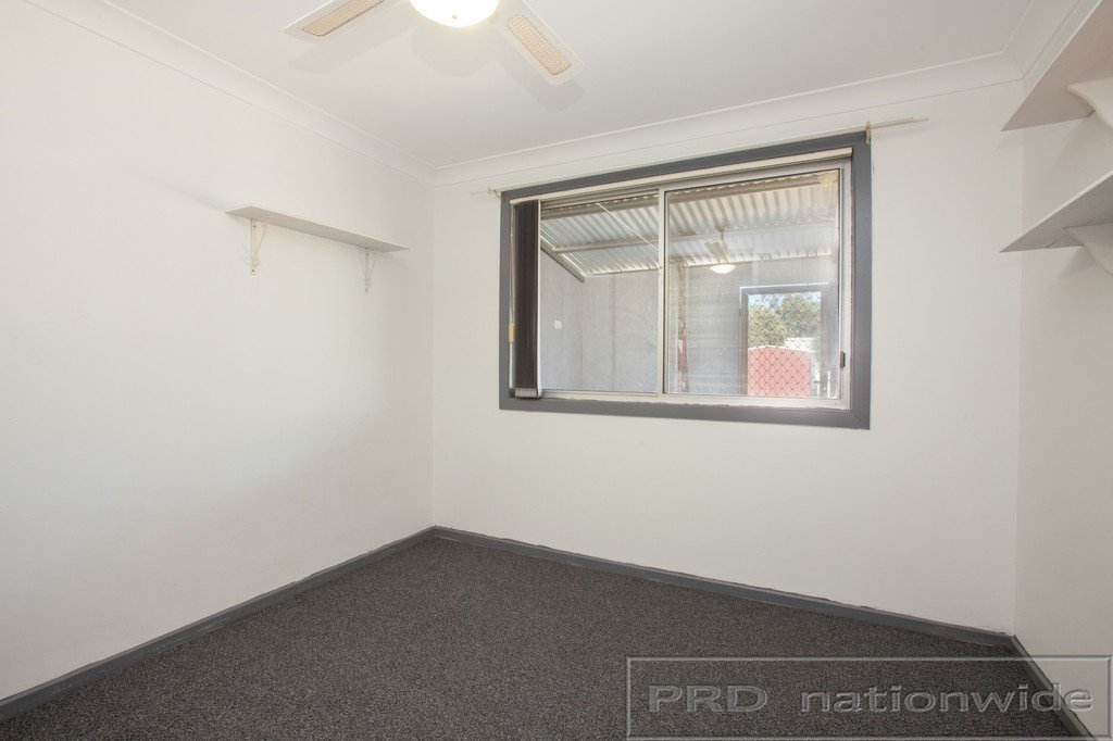 15 Aberdare St  KITCHENER 23