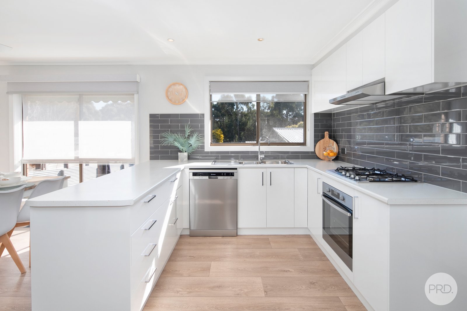 15 Ainley Street BROWN HILL 4