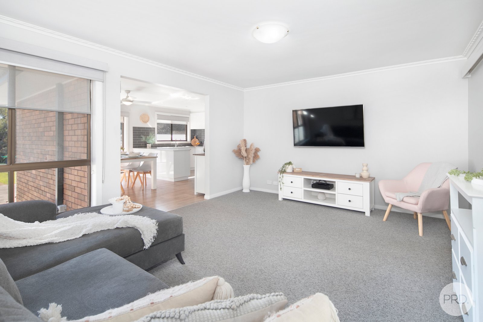 15 Ainley Street BROWN HILL 6