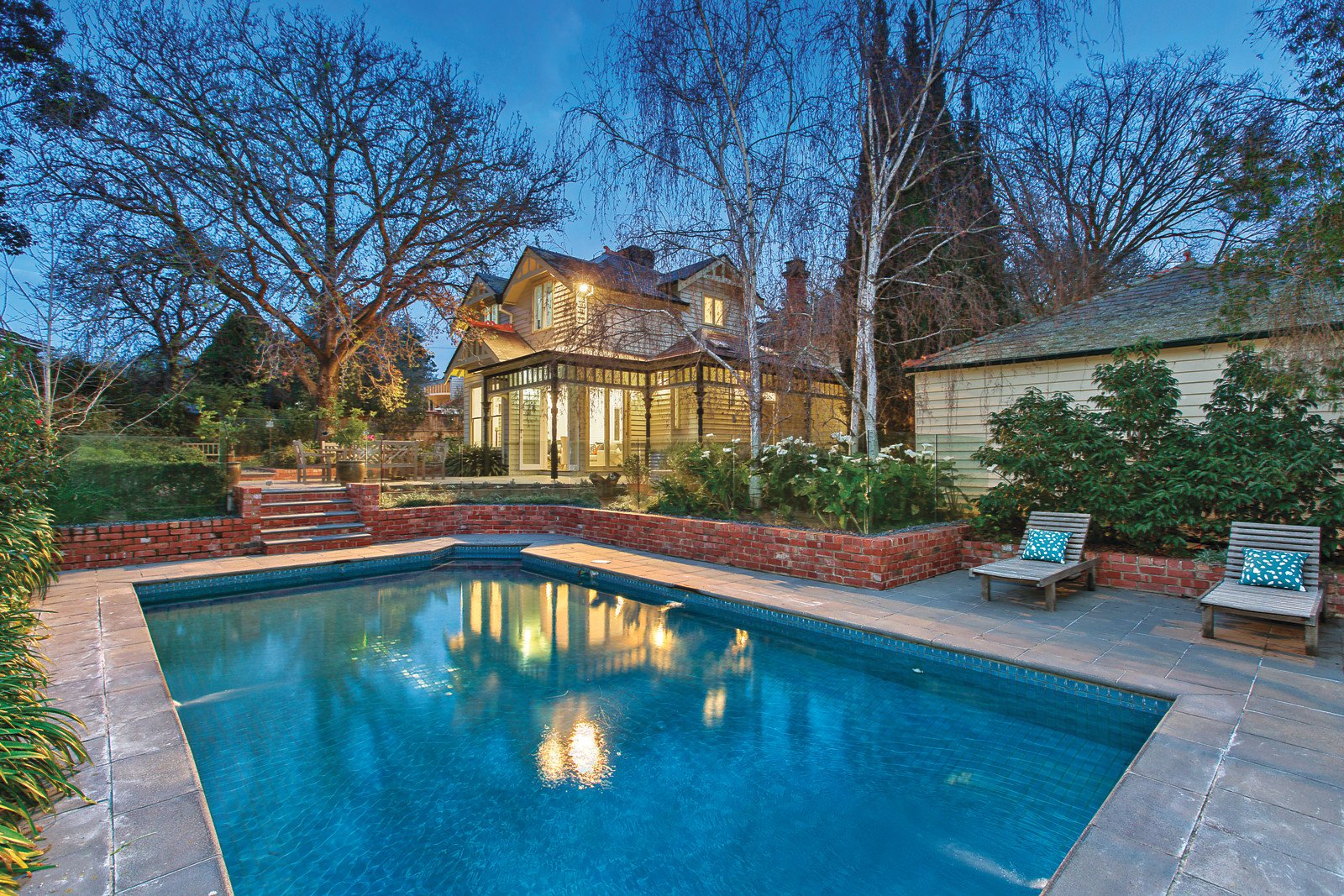 15 Albany Crescent, Surrey Hills, VIC