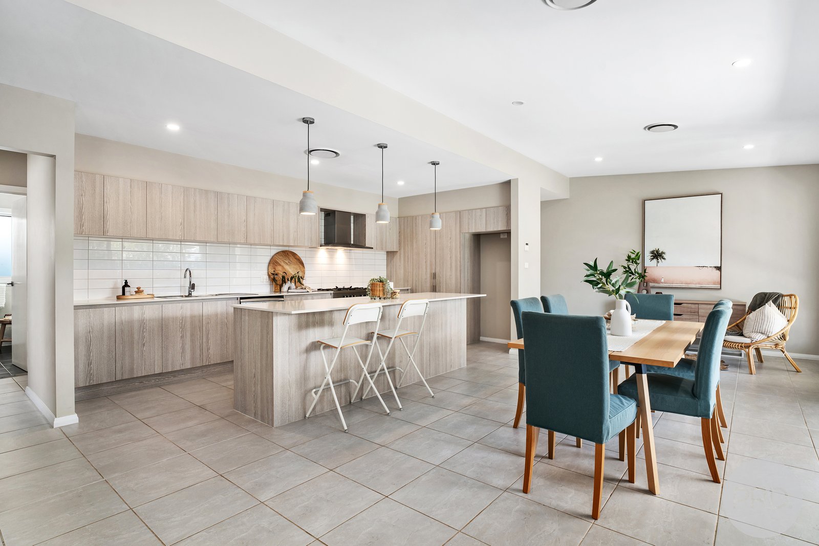 15 Albatross Avenue SALAMANDER BAY 11