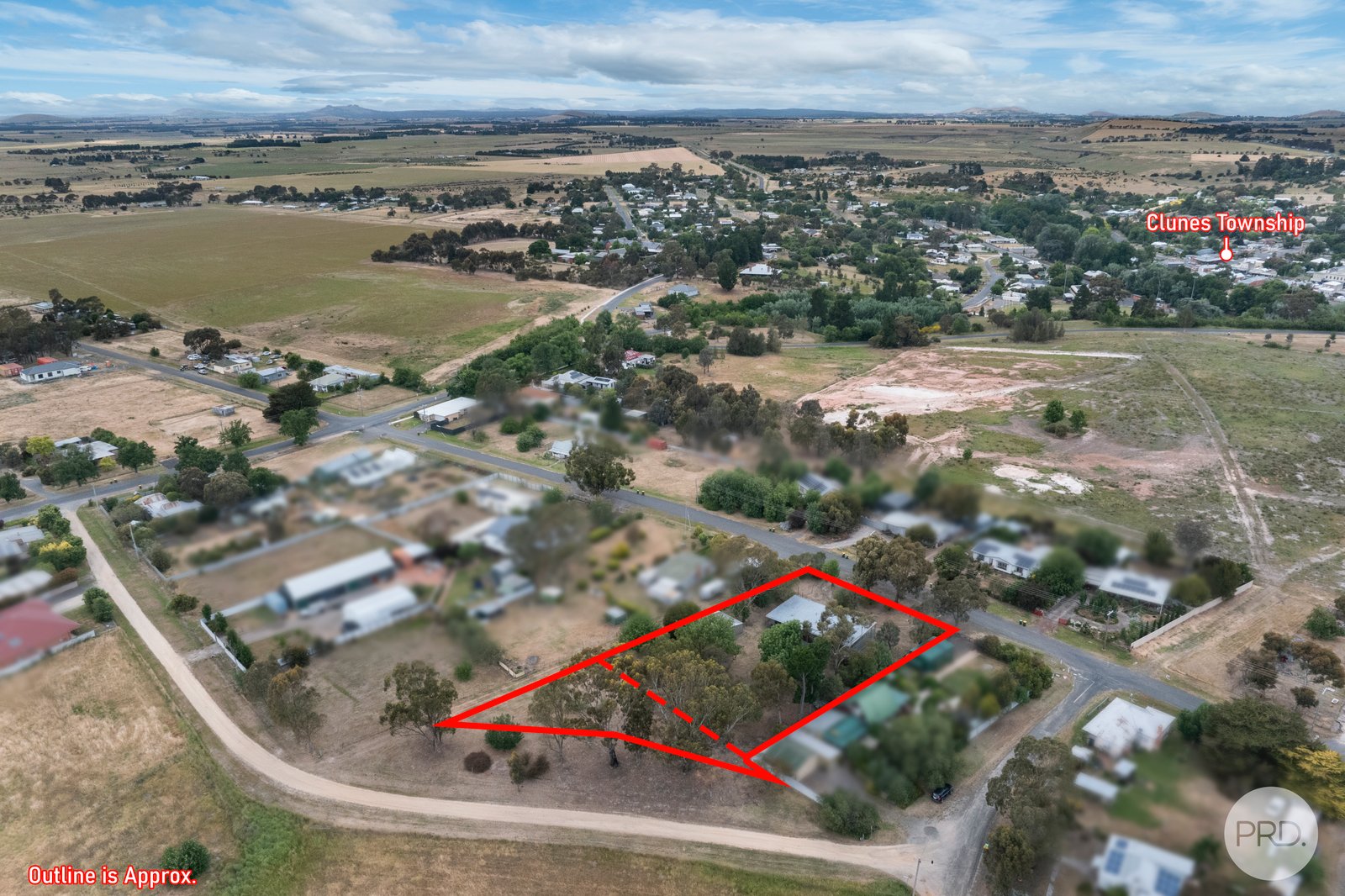 15 Albert Street CLUNES 17