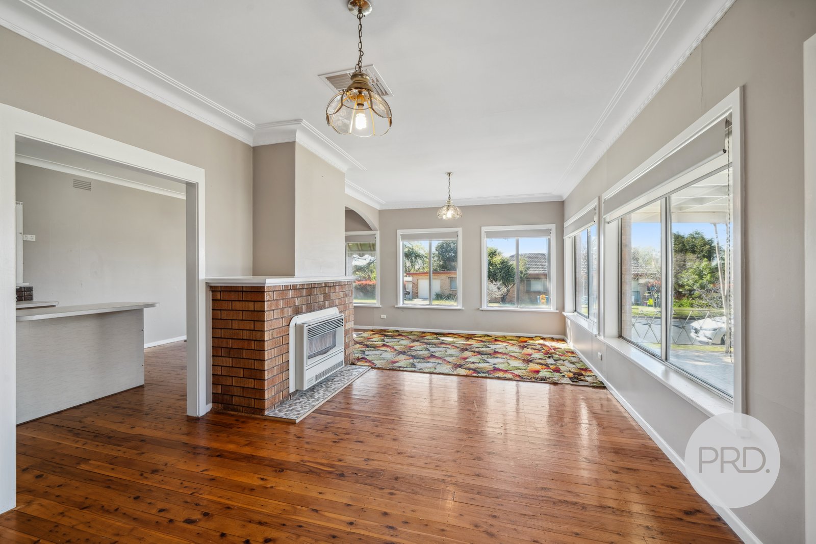 15 Alexander Street ASHMONT 2