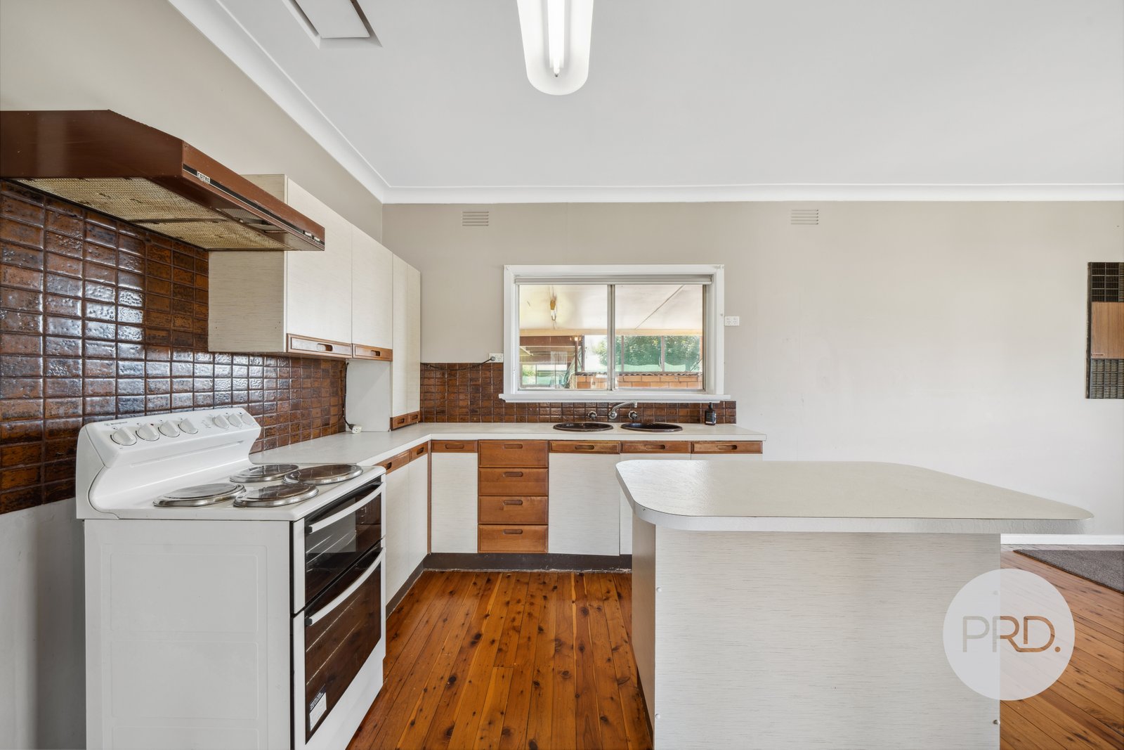 15 Alexander Street ASHMONT 3