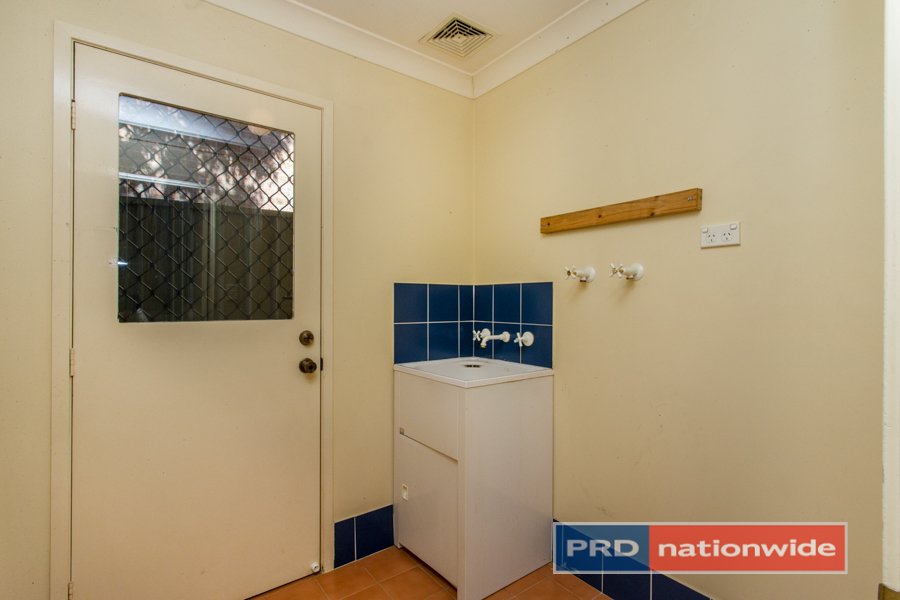 15 Alston Street GLENMORE PARK 9
