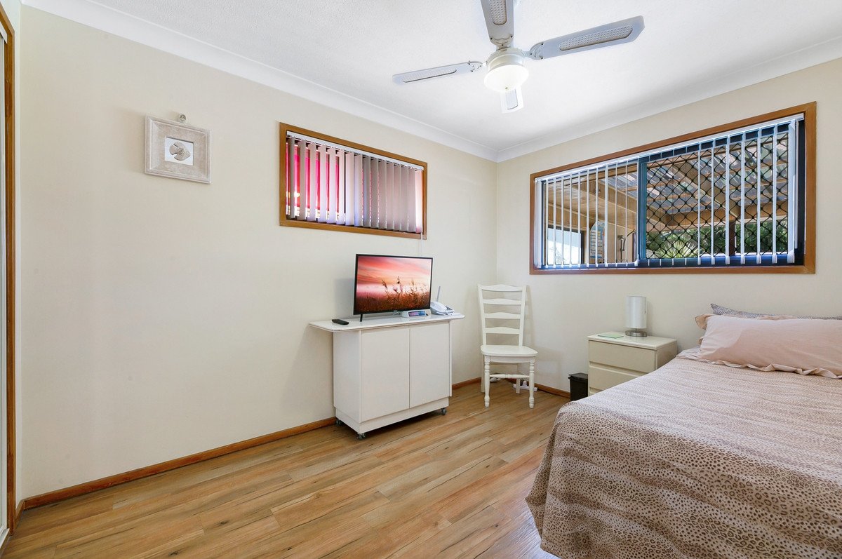 15 Anthony Drive BURLEIGH WATERS 10