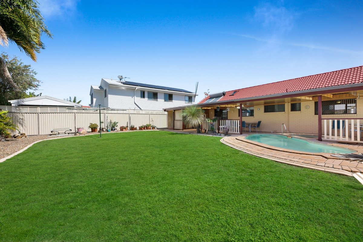 15 Anthony Drive BURLEIGH WATERS 13