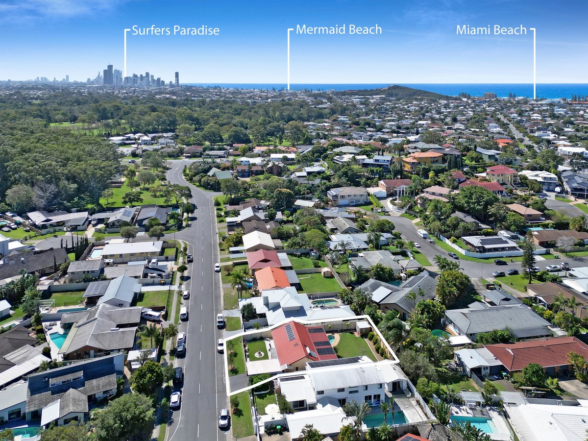 15 Anthony Drive BURLEIGH WATERS 21