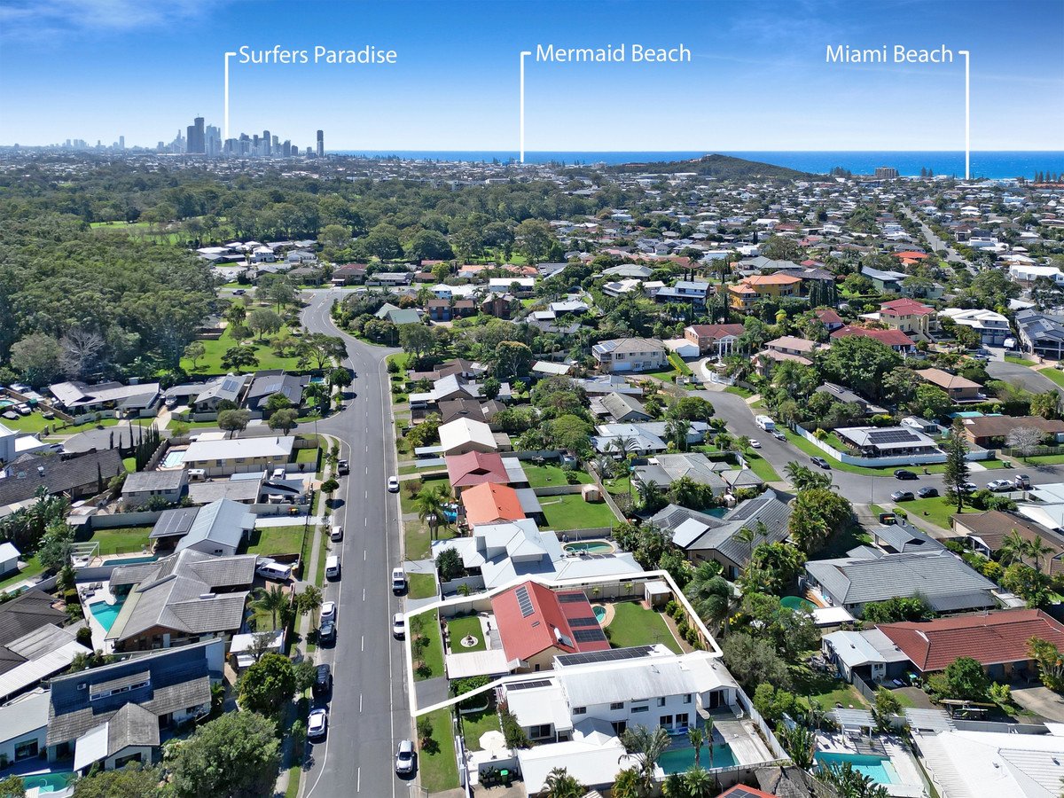 15 Anthony Drive BURLEIGH WATERS 20