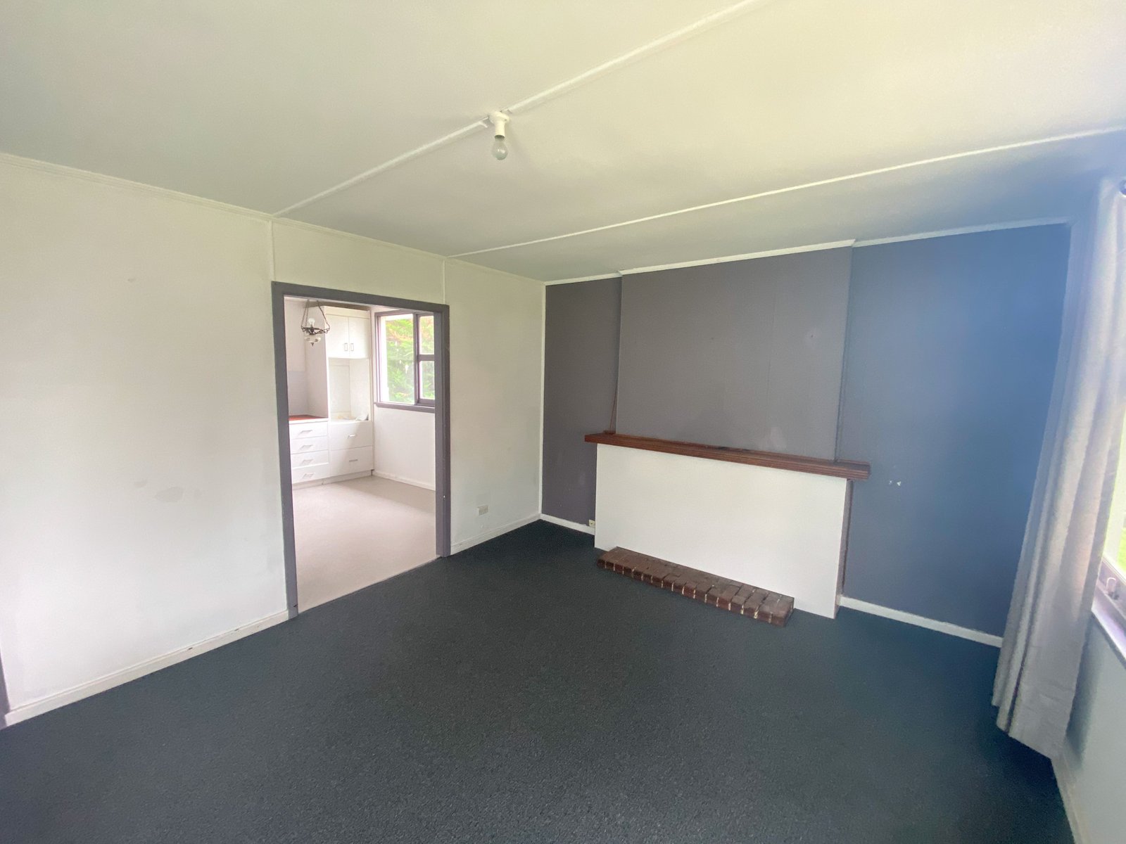 15 Apanie Crescent CHIGWELL 2