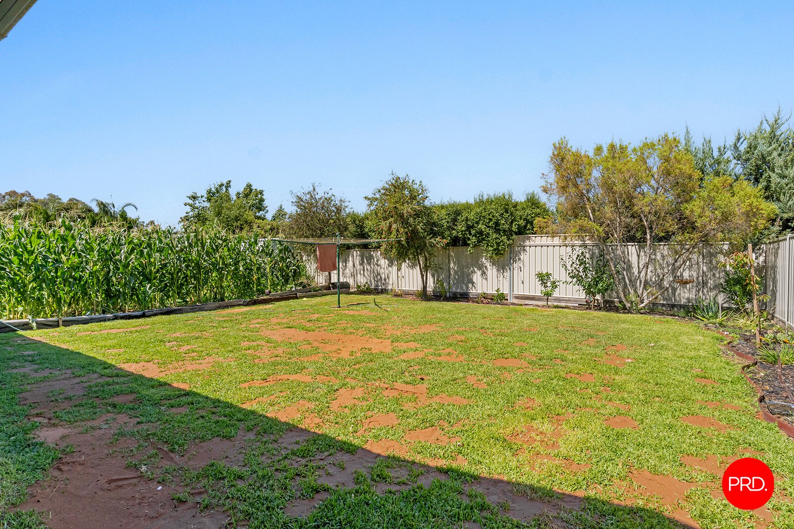 15 Arinya Close ASCOT 16