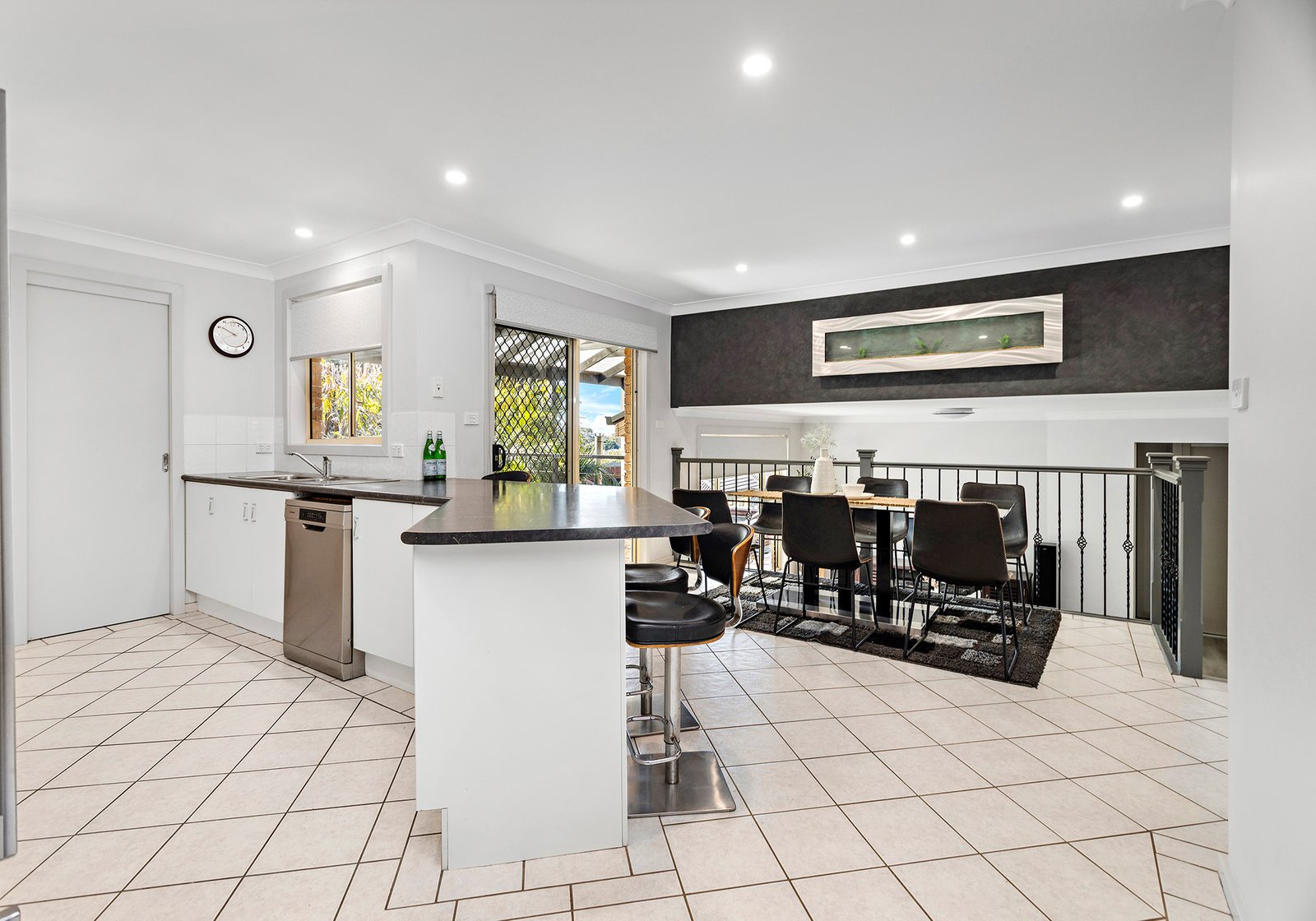 15 Armitage Avenue HORSLEY 7