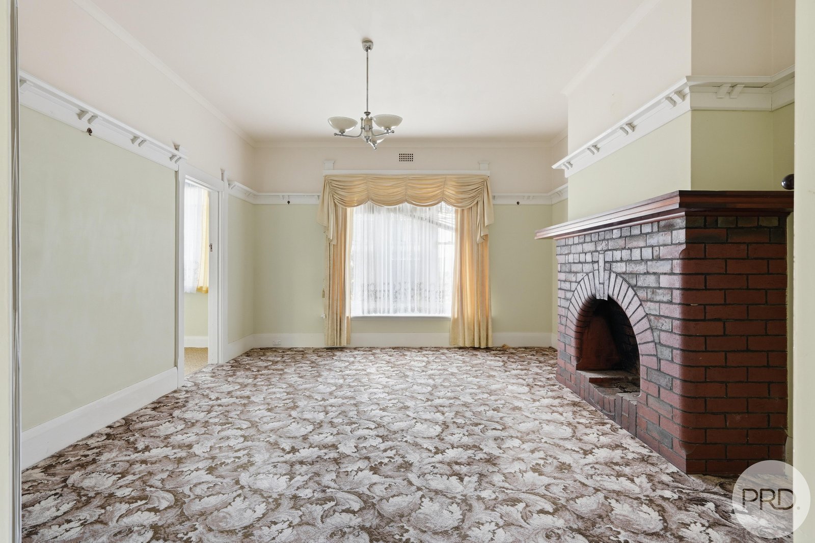 15 Augusta Road NEW TOWN 11