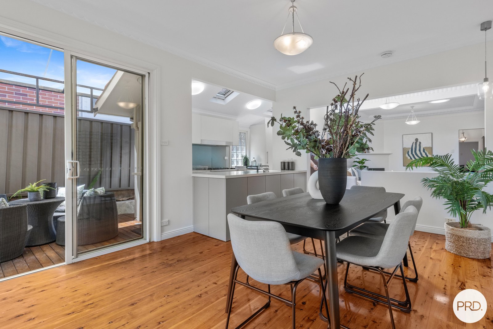 15 Australia Street HURSTVILLE 6