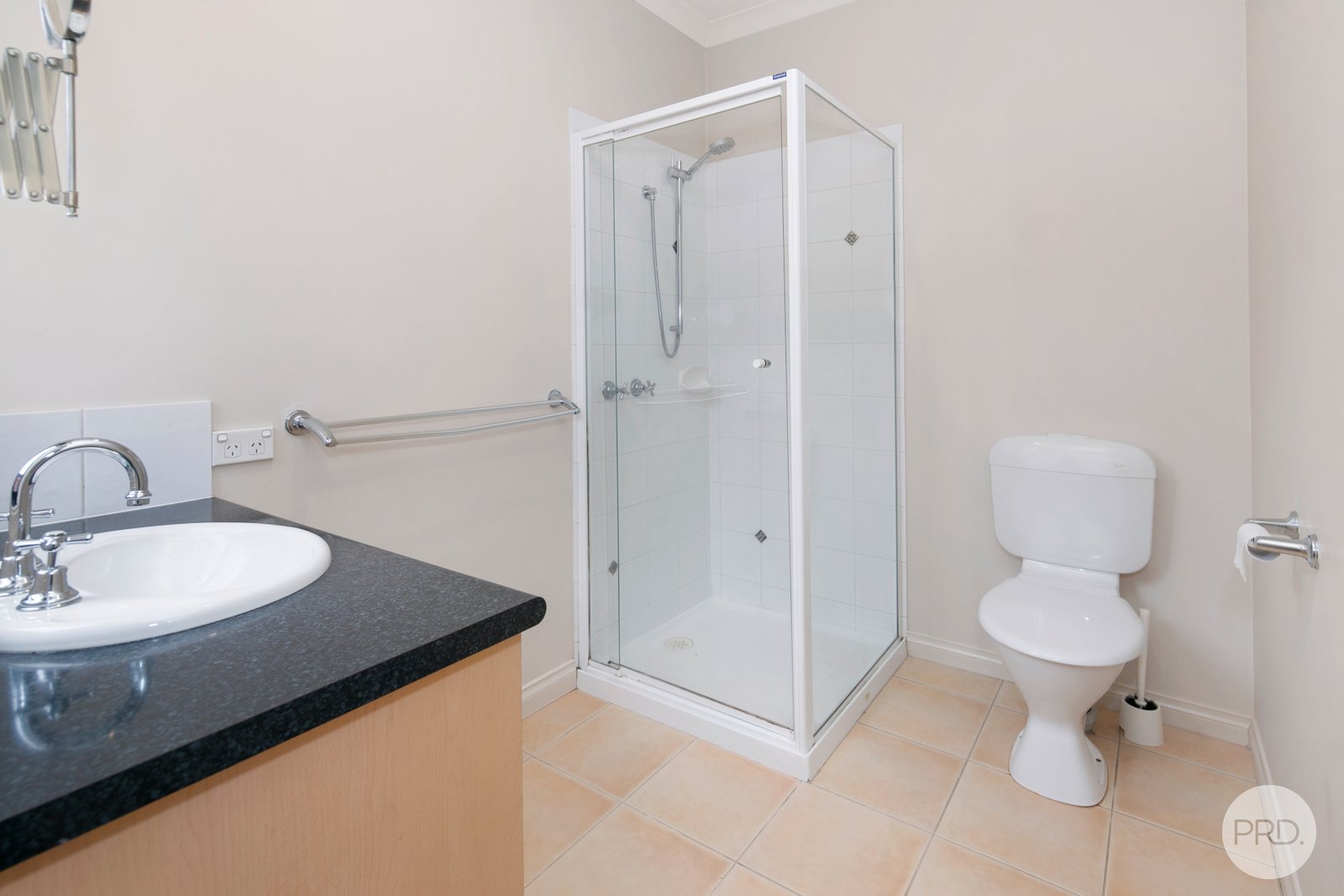 15 Ayrvale Avenue LAKE GARDENS 10