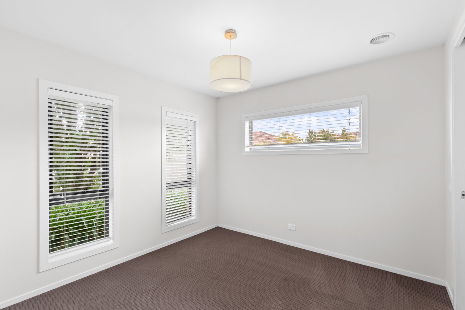 Gallery: 15 Balanada Close