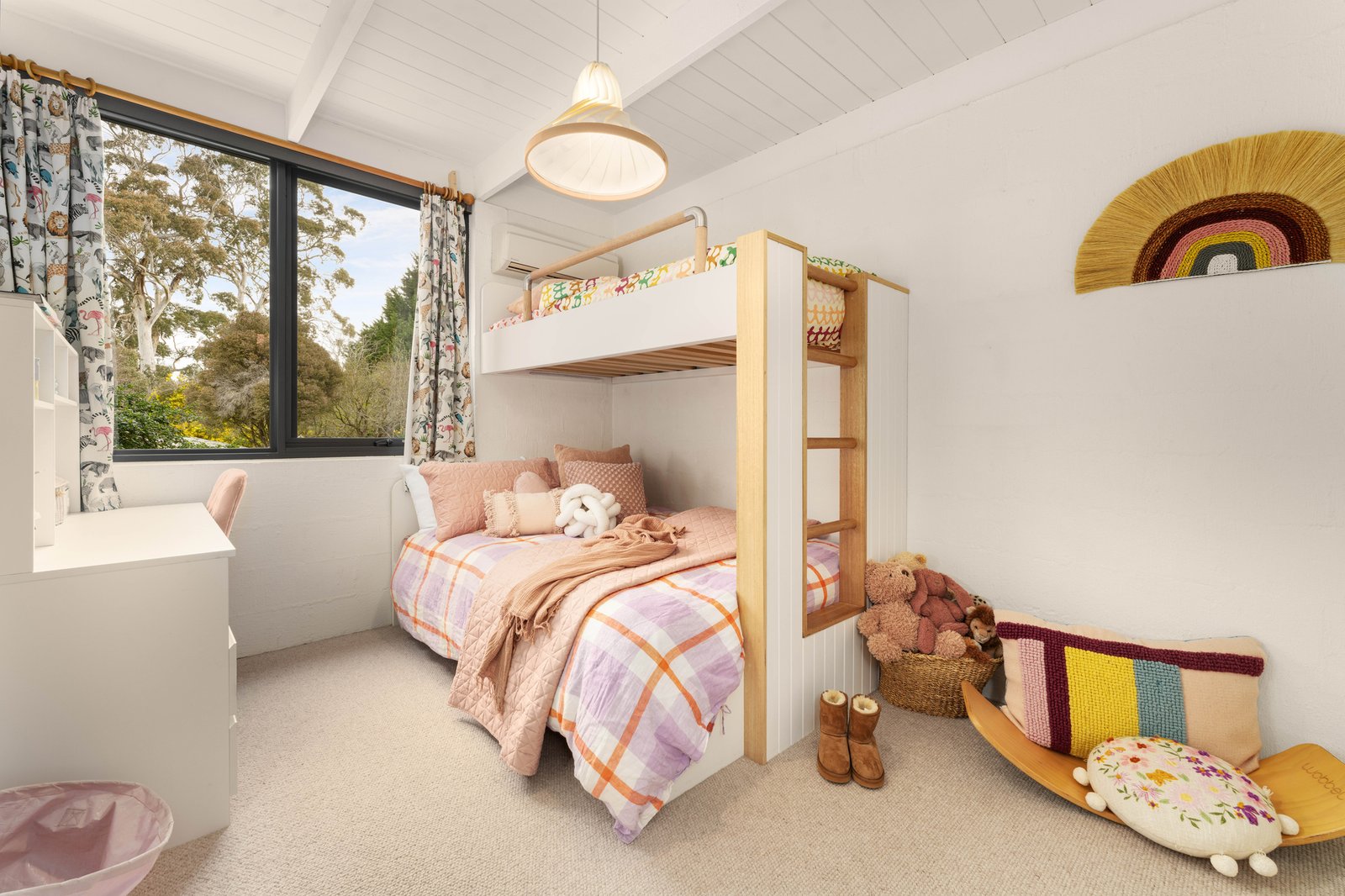 Real Estate and Property in 15 Balls Lane, Kyneton, VIC