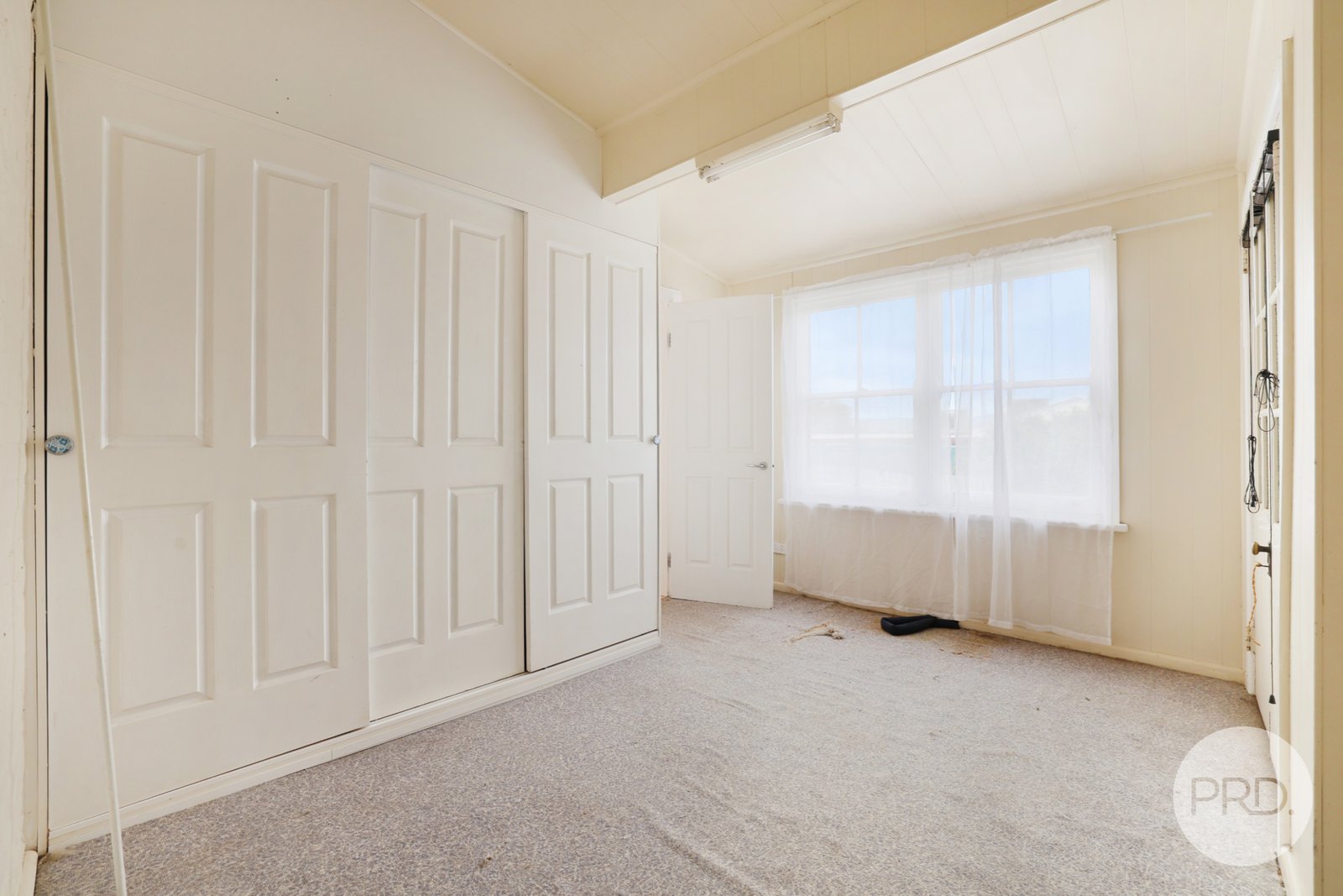 15 Bank Lane QUIRINDI 9