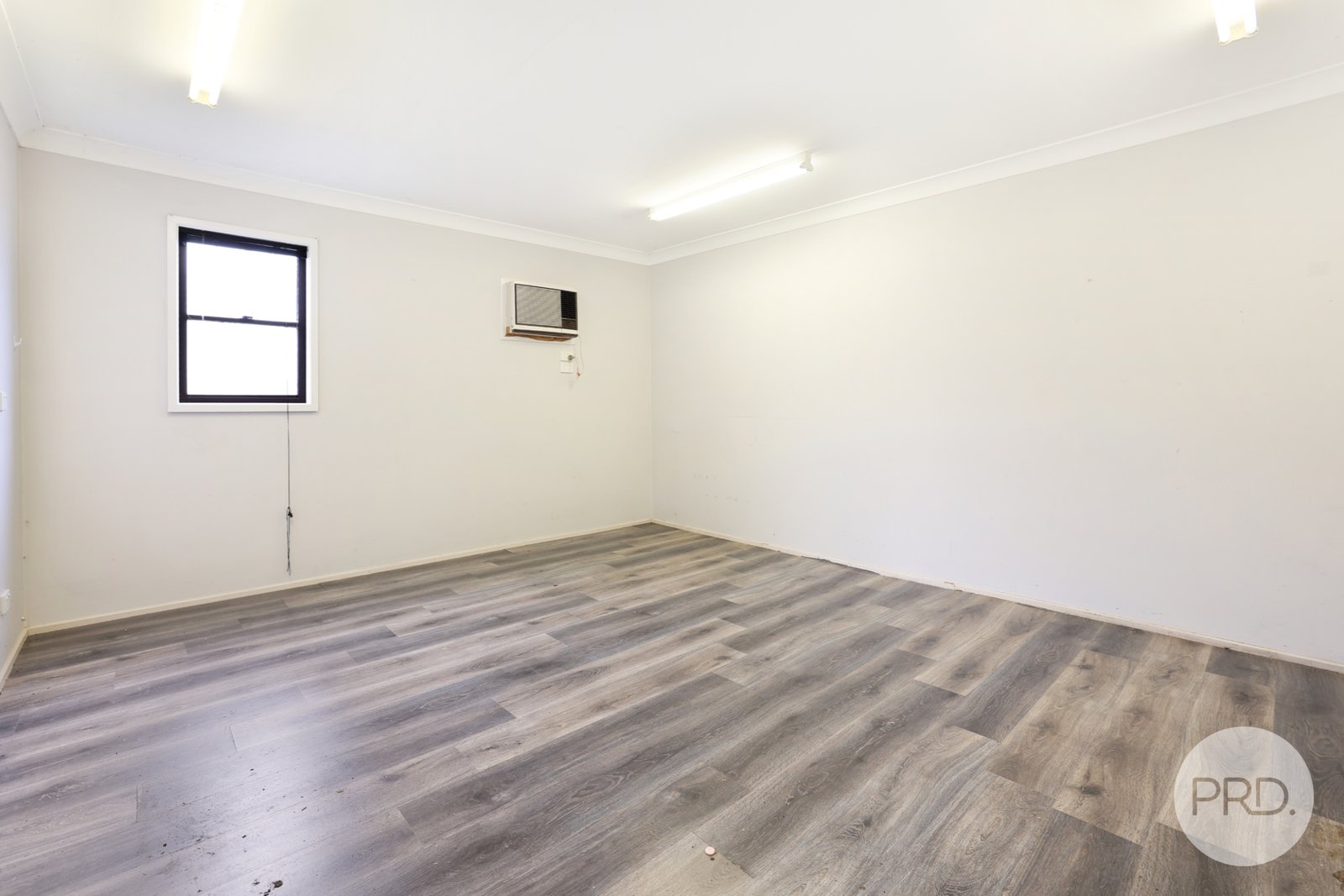 15 Bank Lane QUIRINDI 17