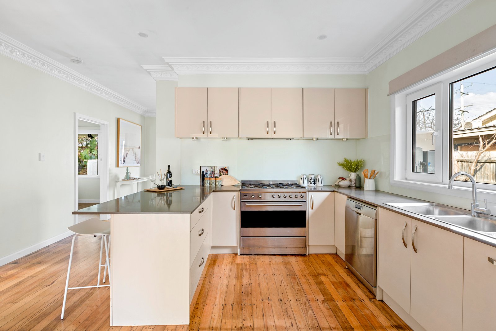 Gallery: 15 Barry Street