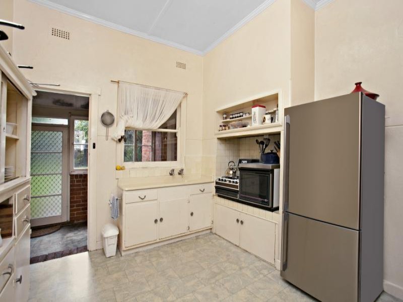 Gallery: 15 Bath Road