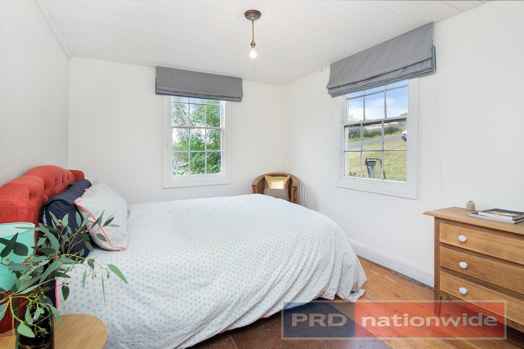 15 Bath Street CLUNES 6