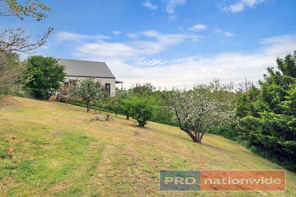 15 Bath Street CLUNES 11