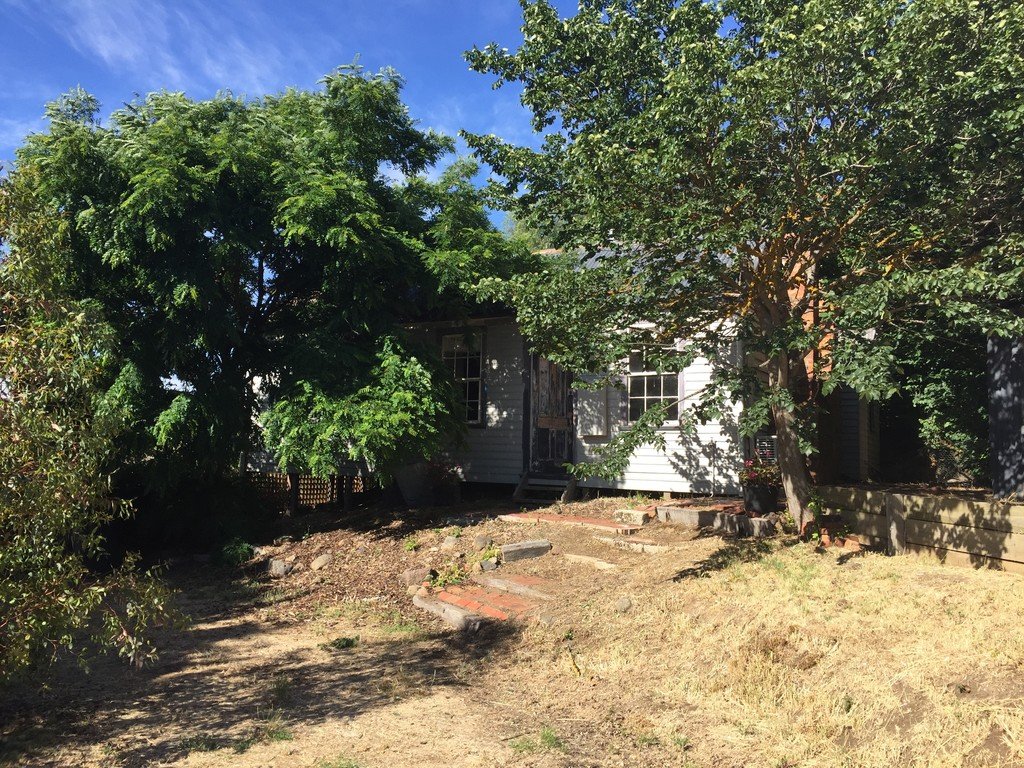 15 Bath Street CLUNES 12