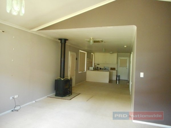 15 Batlow Avenue BATLOW 4