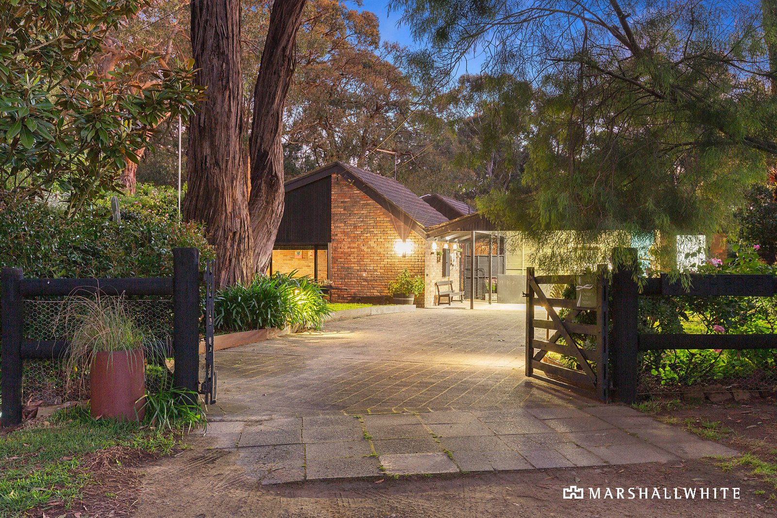 15 Beauford Road, Red Hill South, VIC