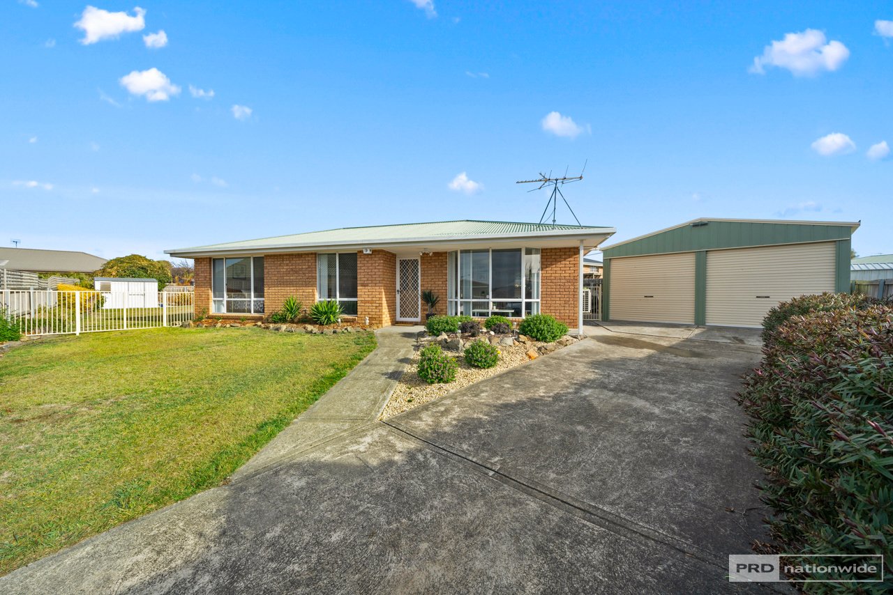 15 Bemlena Place BRIGHTON 1