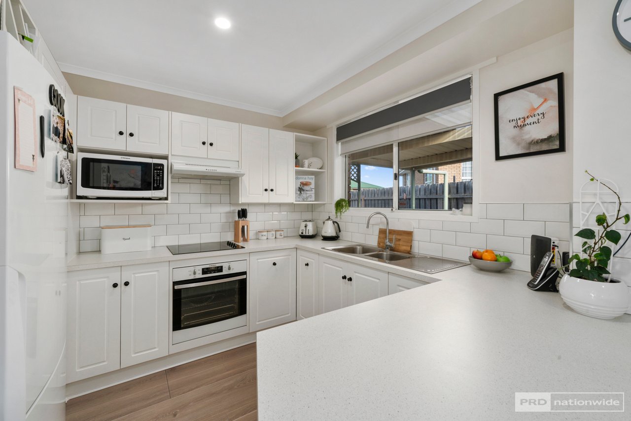 15 Bemlena Place BRIGHTON 4