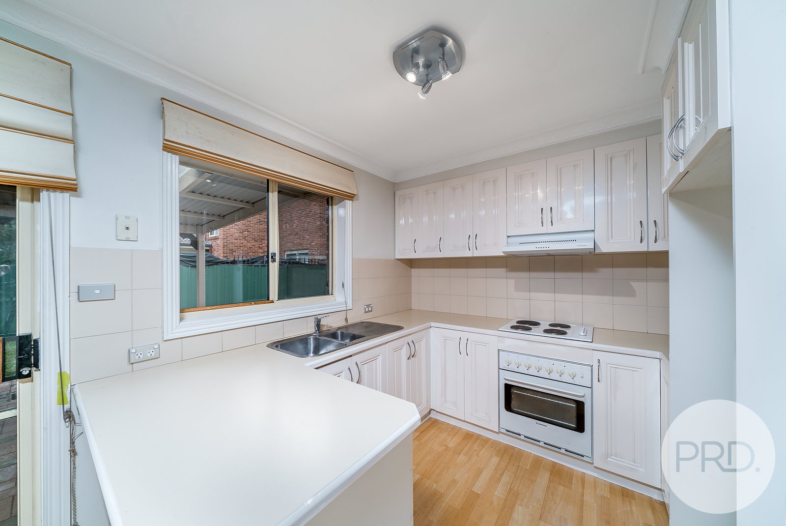 15 Bentley Place WAGGA WAGGA 2