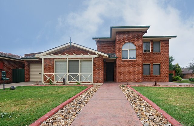 15 Bentley Street WAGGA WAGGA 1
