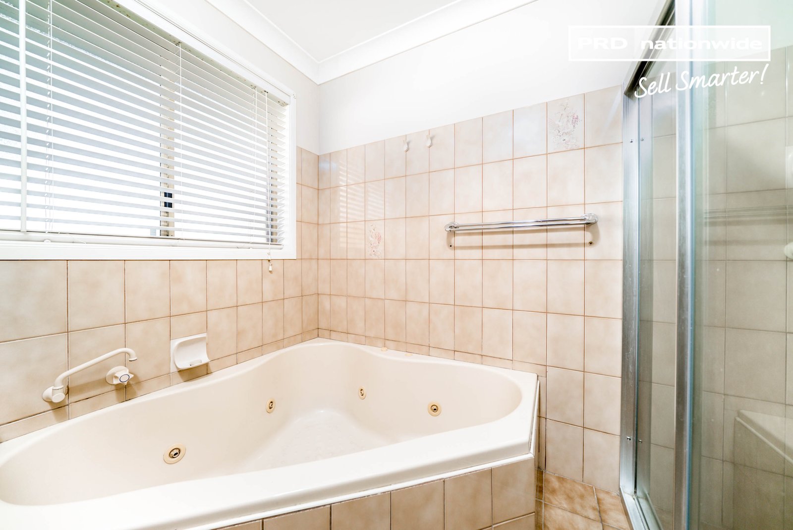 15 Berembee Road BOURKELANDS 8