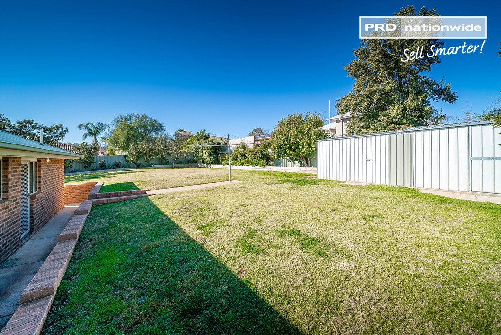 15 Berembee Road BOURKELANDS 12