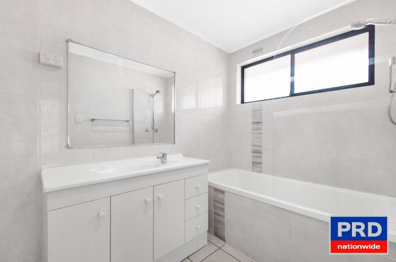 15 Birra Dr  OAK FLATS 5