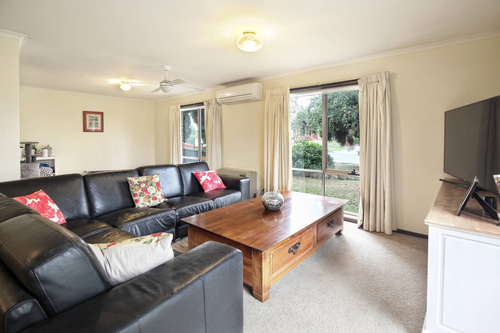 Real Estate and Property in 15 Blair Drive, Kyneton, VIC