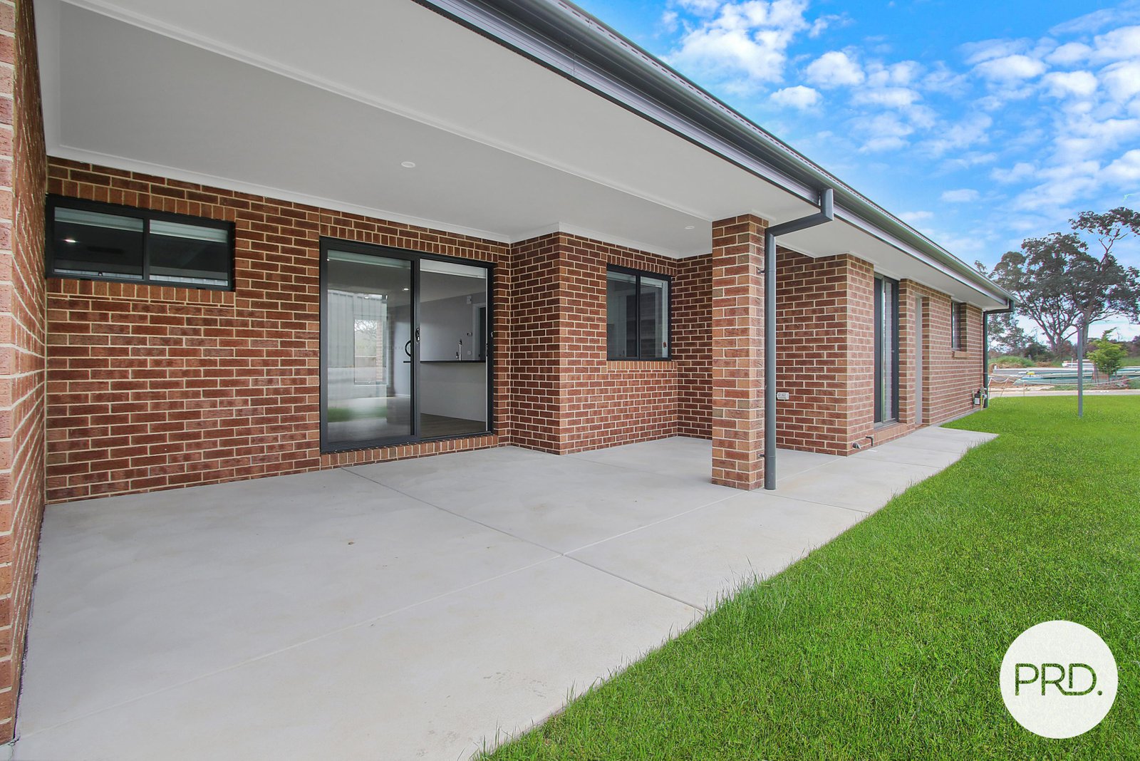 15 Bowerbird Court THURGOONA 9