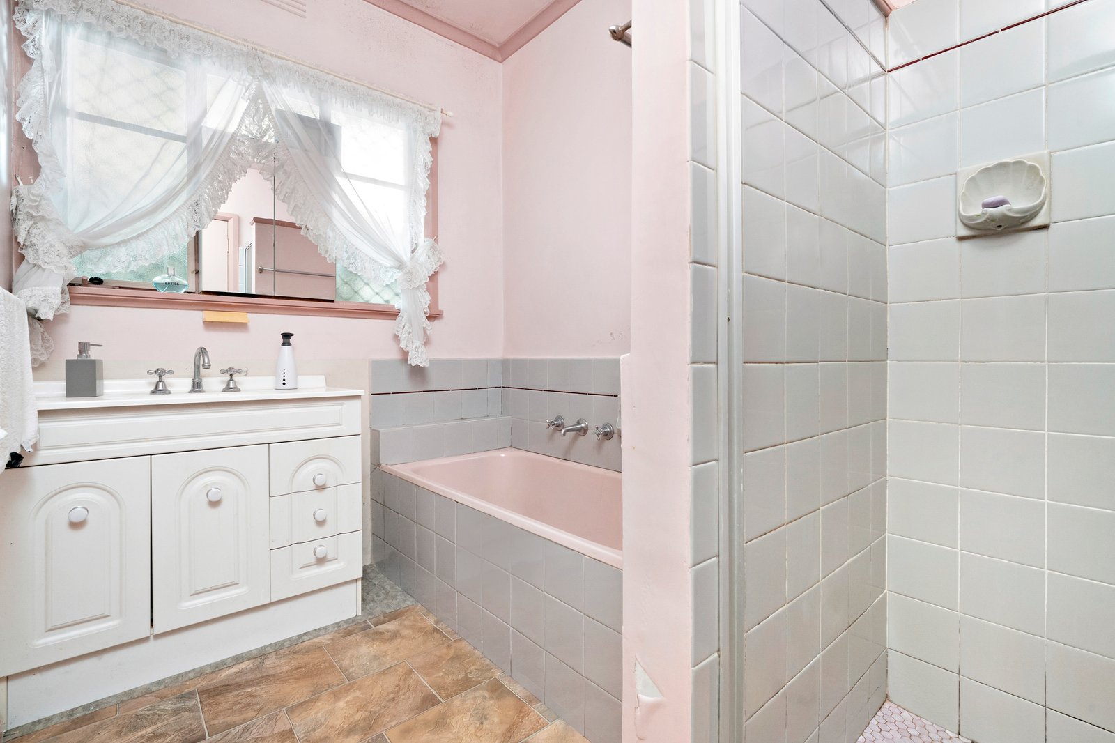 Real Estate and Property in 15 Brae Grove, Nunawading, VIC