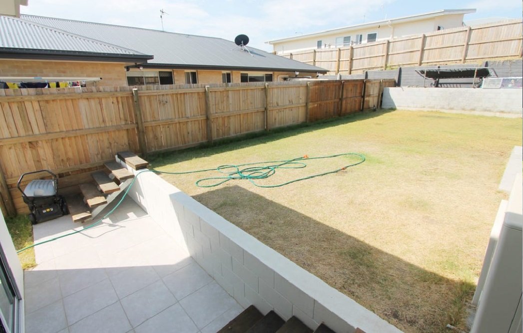 15 BROADWATER Place NEW AUCKLAND 8