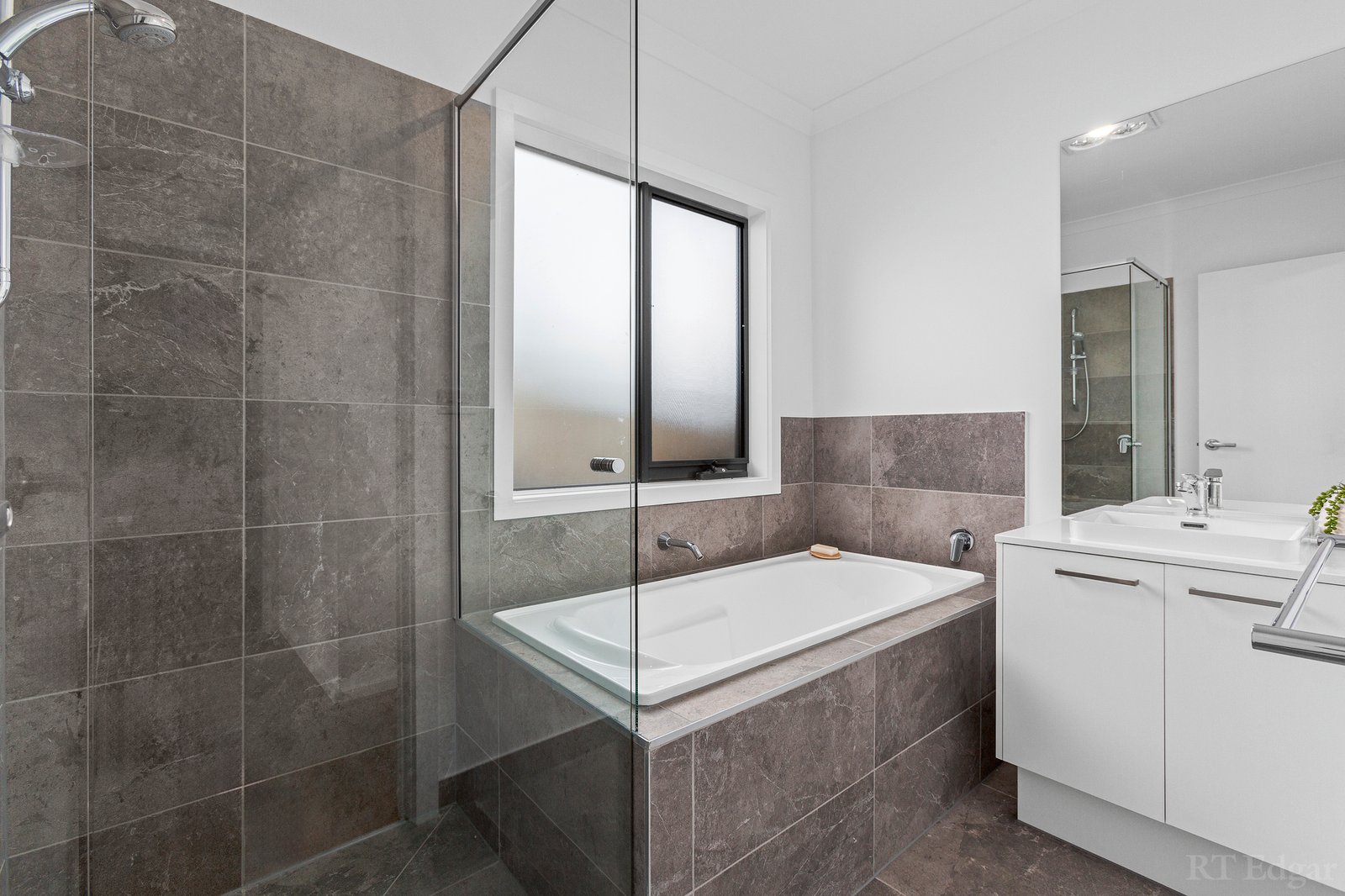 Real Estate and Property in 15 Bronzewing Street, Ocean Grove, VIC