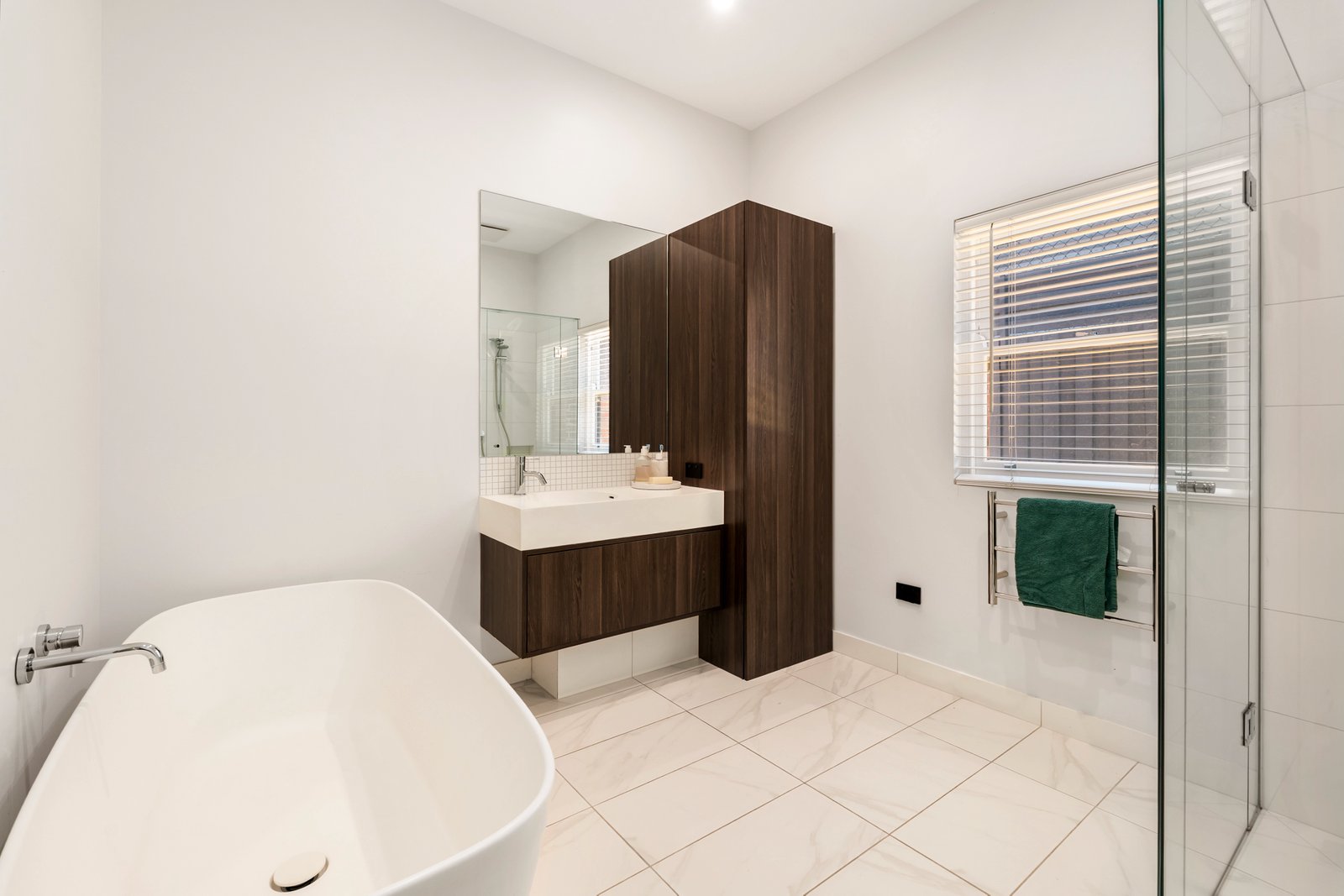 Real Estate and Property in 15 Brooklyn Avenue, Caulfield South, VIC