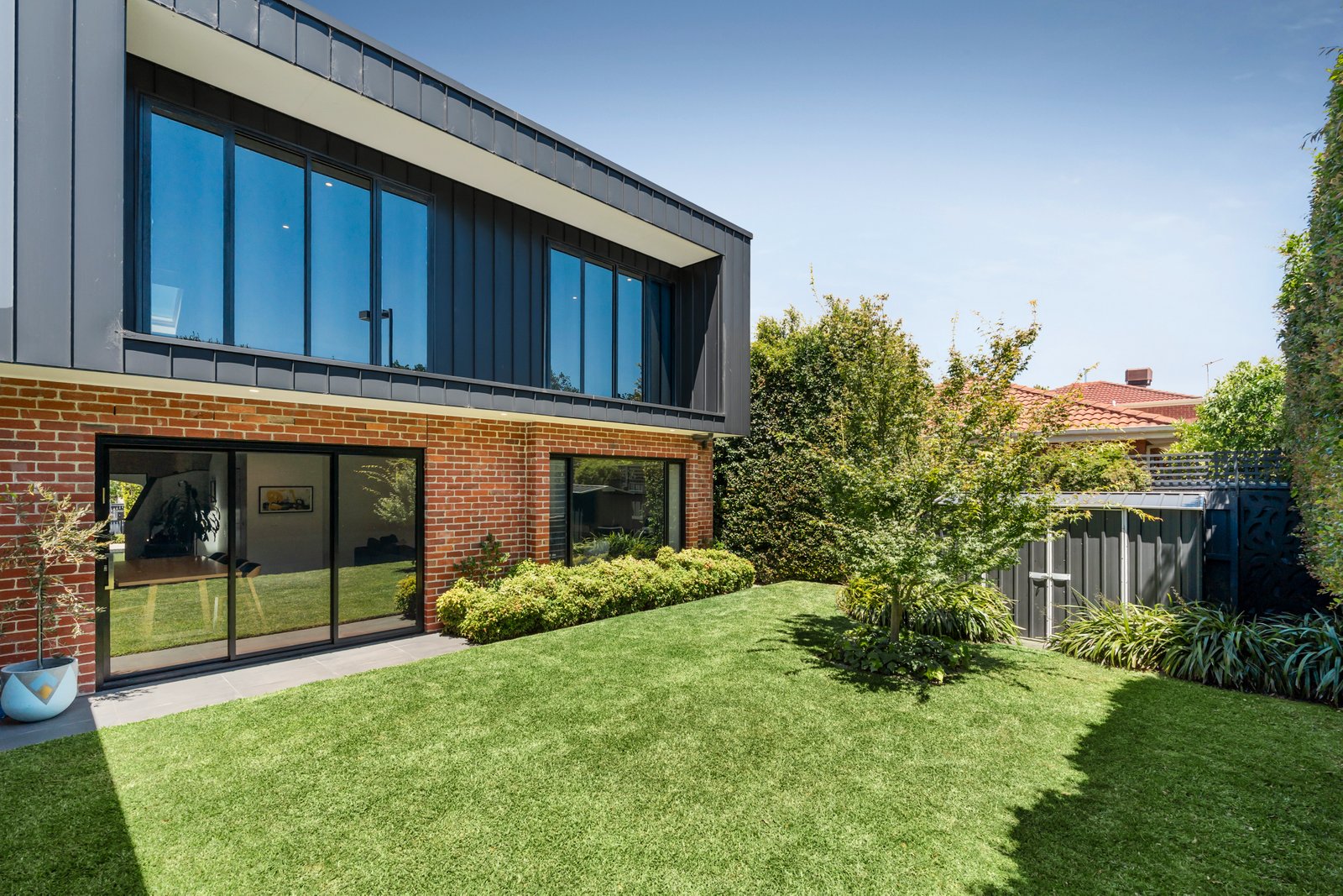 Real Estate and Property in 15 Brooklyn Avenue, Caulfield South, VIC