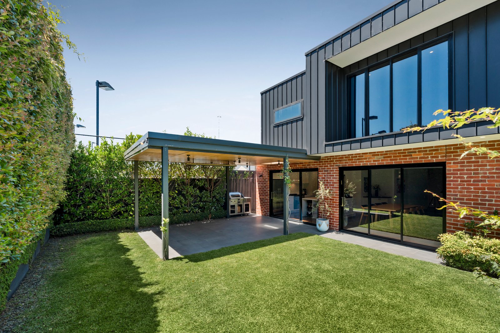 Real Estate and Property in 15 Brooklyn Avenue, Caulfield South, VIC
