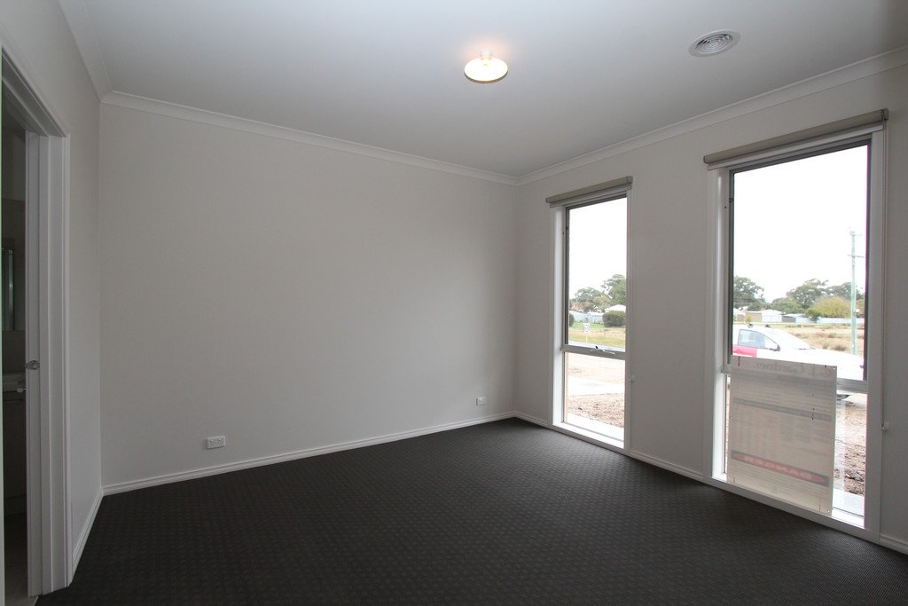 1/5 Broomfield Road CRESWICK 6