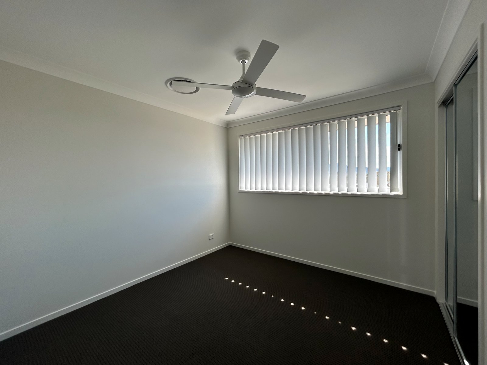 15 Brown St  Bellbird 9