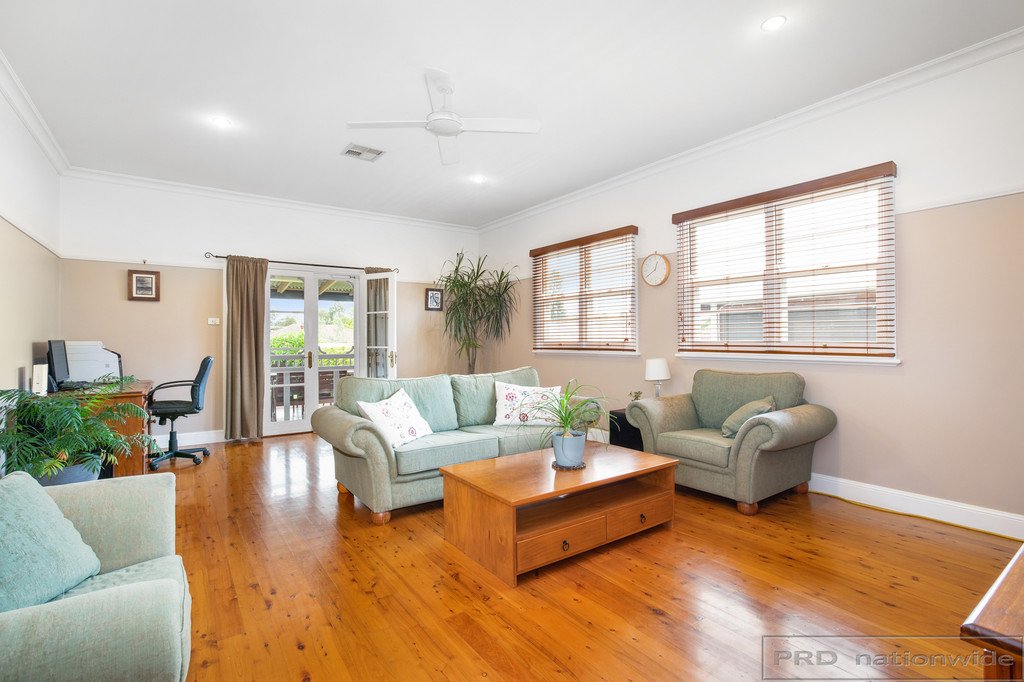 15 Brunswick Street EAST MAITLAND 9